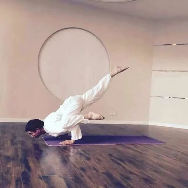 李明(自然瑜伽中心)